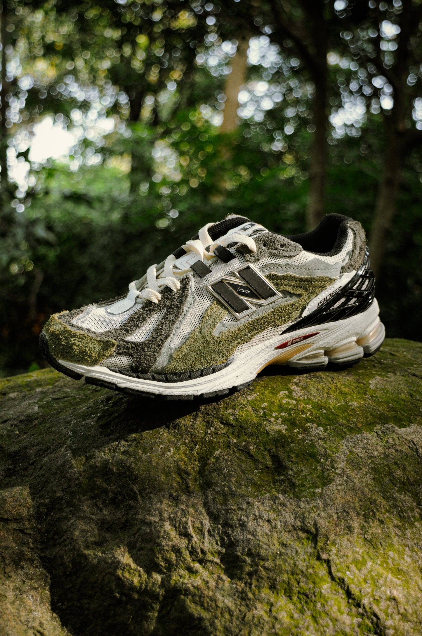 New Balance Mossy