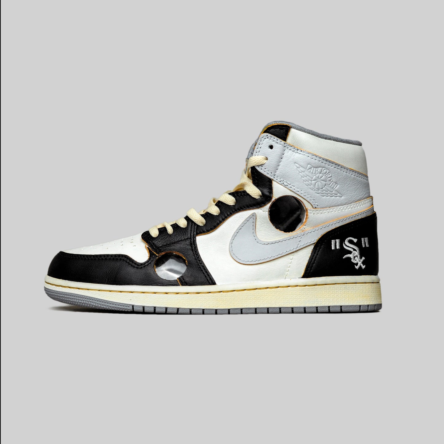 JORDAN 1 HIGH CHICAGO WHITE “SOX”