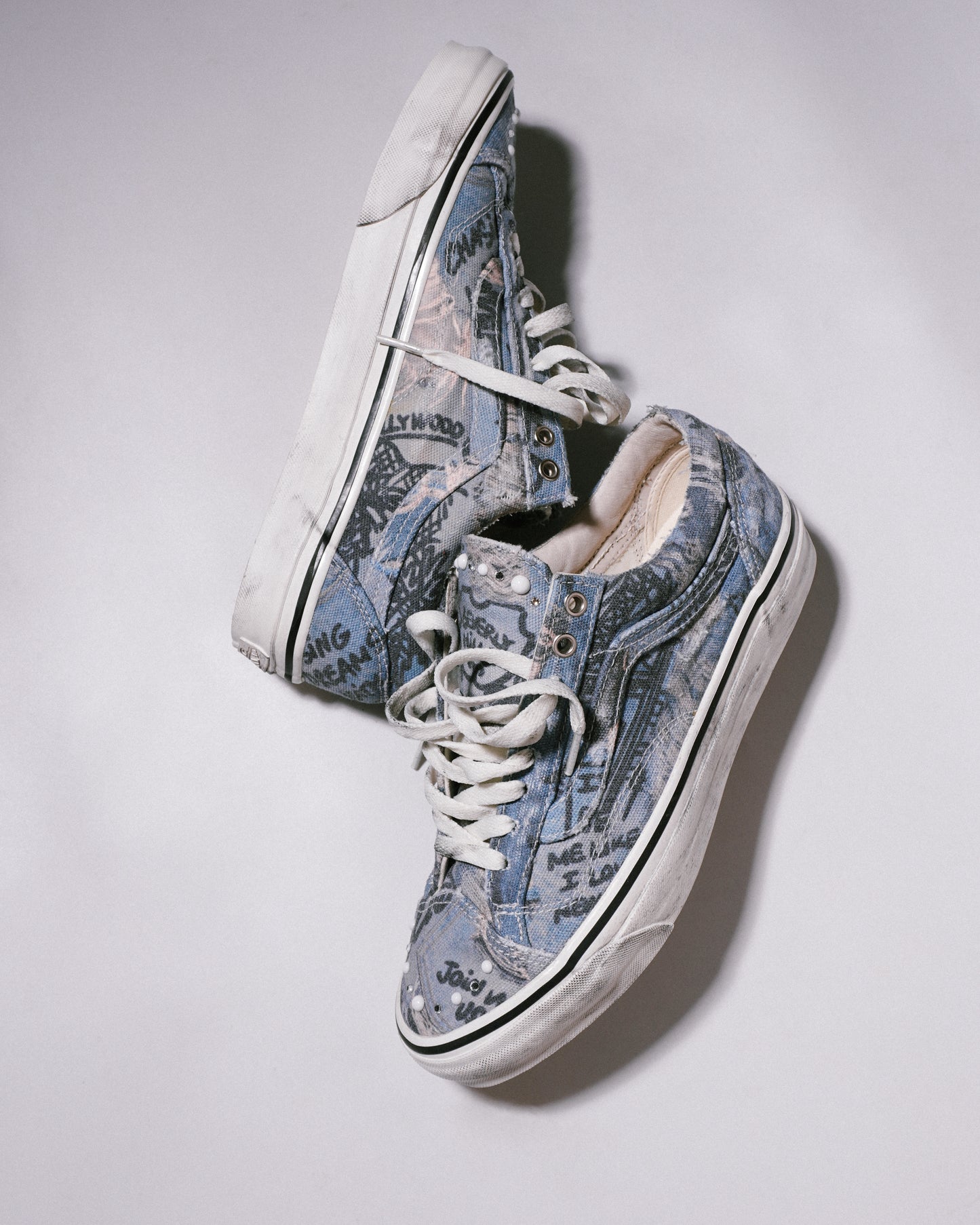 Shuttle " HOLLYWOOD SKETCH " Customized Edition - Whenever Atelier × Bigassteam