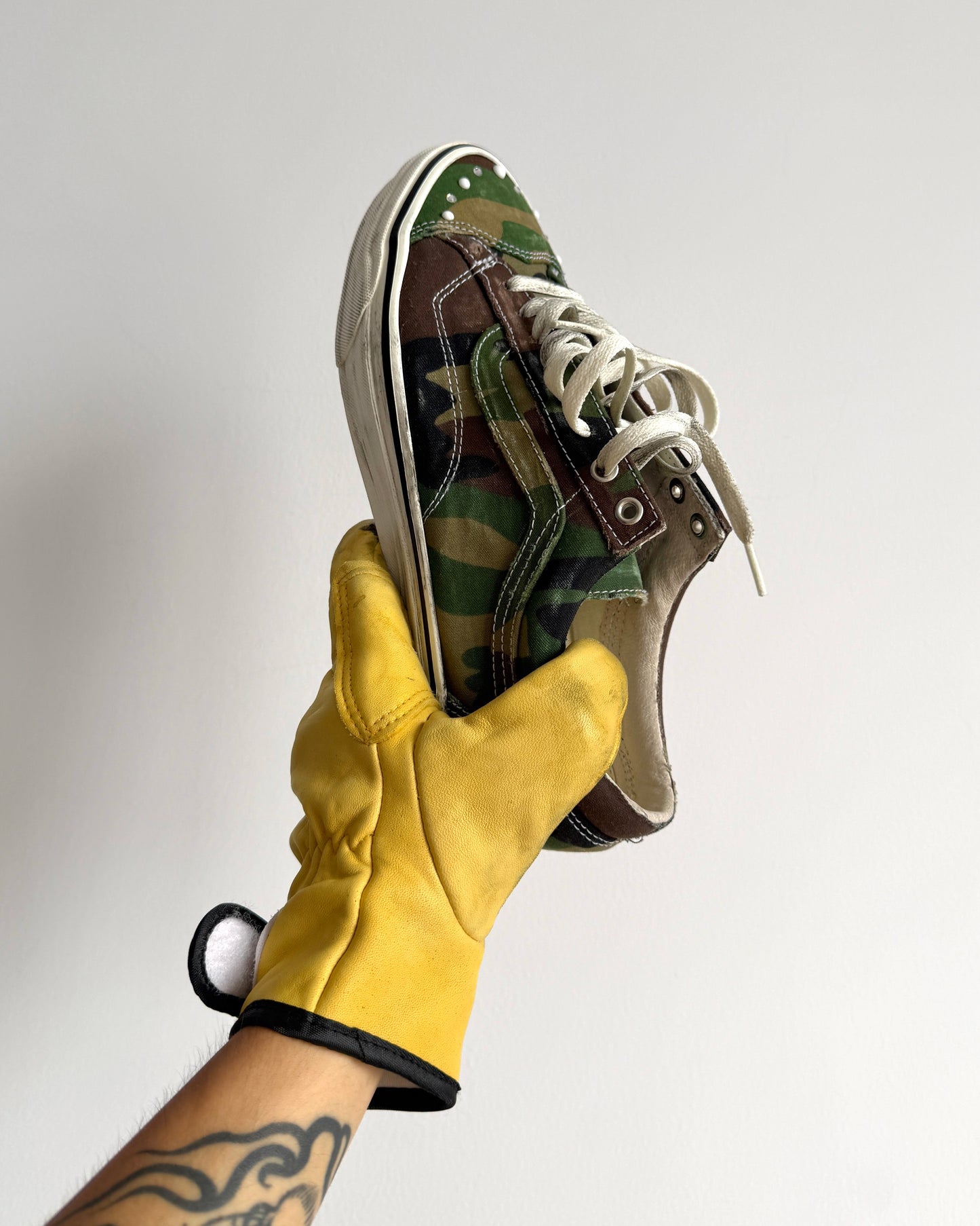 SHUTTLE “CAMO ARCHIVE” custom by BIGASSTEAM Limited edition