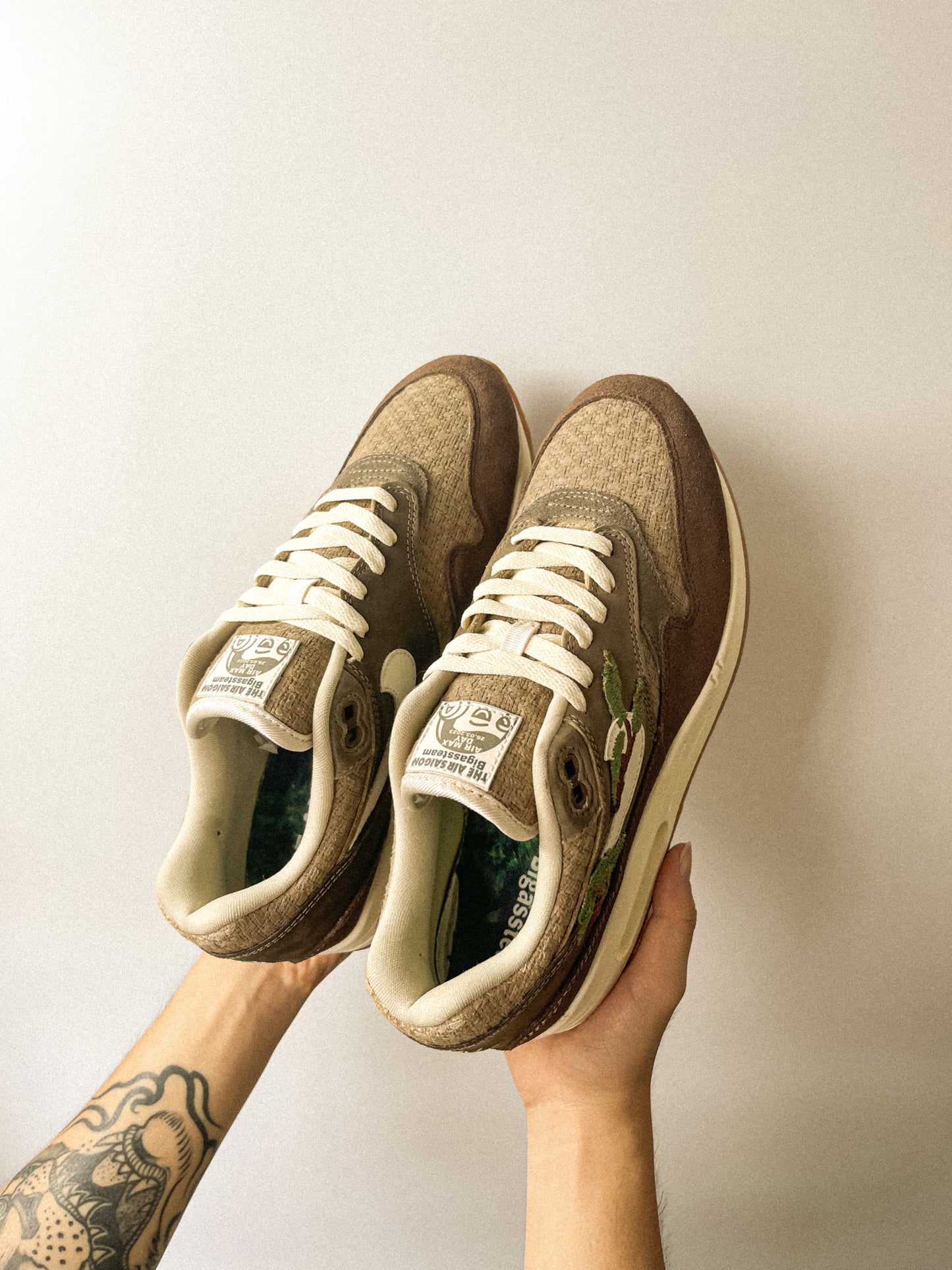 AM1 Kengai Bonsai Umber