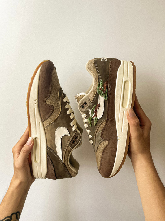 AM1 Kengai Bonsai Umber